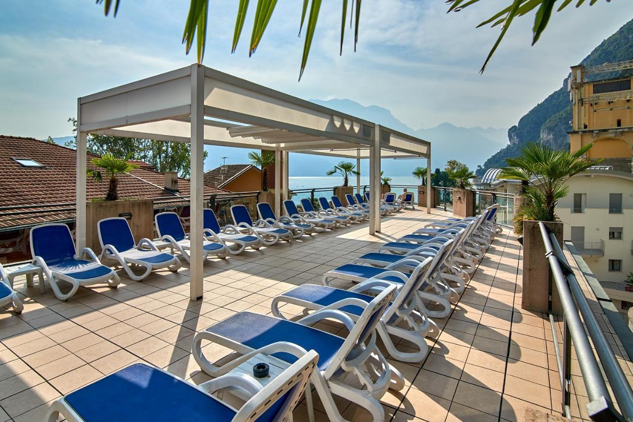 Hotel Europa - Skypool & Panorama Riva del Garda Exterior foto